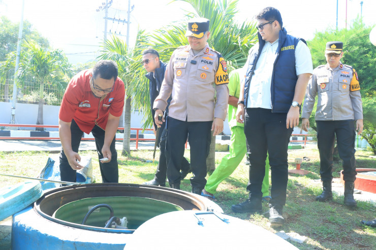 Polres Gresik Pantau SPBU Pastikan Stok Aman di Libur Lebaran