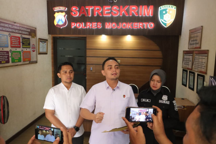 Polres Mojokerto Amankan 2 Tersangka Pencuri Truk Crane