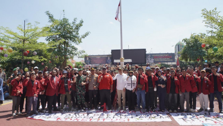 Aksi Penyampaian Pendapat Mahasiswa Muhammadiyah di Mapolresta Sidoarjo Berlangsung Kondusif